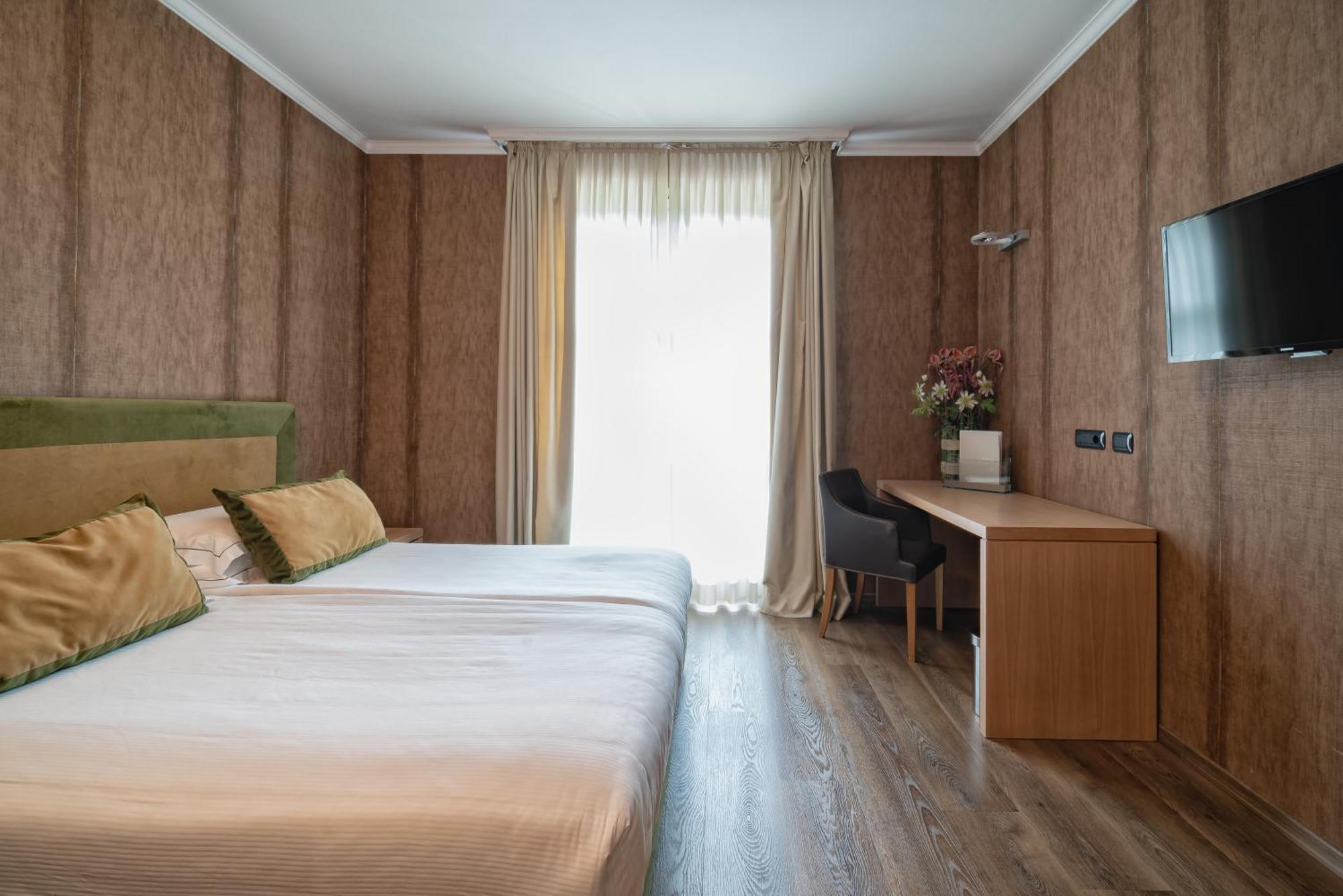 Phi Hotel Piajo Nembro Dış mekan fotoğraf